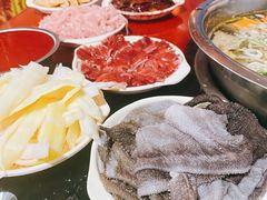 纯鲜毛肚-储奇门鳝鱼火锅(总店)
