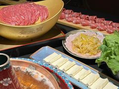 黄金手切元宝肉-羊大爷涮肉(亮马桥店)