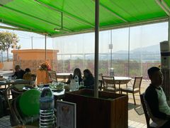 露天位-福龙葡国餐(百老汇店)