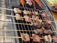 -哈尔滨小酒馆·鲜肉现穿自助烧烤(康新花园店)