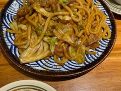 地狱肥牛炒乌冬面-石屋料理(南京西路店)