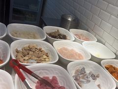 -蜀天上精专麻辣香锅(文定路店)