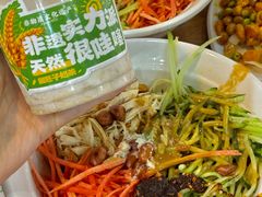 -牛一嘴·兰州牛肉面·大盘鸡(财富中心店)