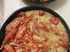 -扒虾小妹儿麻辣海鲜(宏图街店)