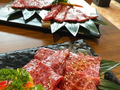 -炼火烤肉店