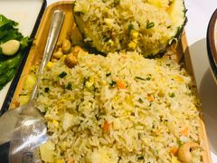黄金菠萝炒饭-琼大师东方烤乳猪(亚特兰蒂斯店)