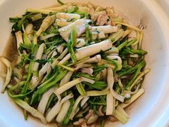 砂锅水芹-侬佳蒸菜馆(听潮店)
