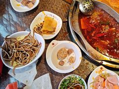 -山城辣妹子重庆火锅(甘露园店)