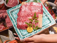 -山川小町·极番烧肉(新地假日广场店)