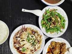 -鲸育宝宝月嫂(徐汇店)