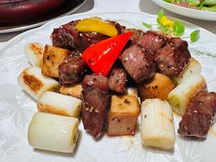 黑椒煎牛肉粒-香港龙凤楼(巨鹿路洋房店)