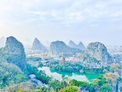 -叠彩山景区