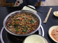 -周良天山牛杂城(天山路总店)