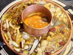-菌自由丨野生菌火锅特色庭院餐厅(丽江古城店)