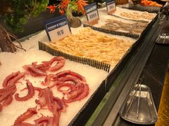 -钱小奴海鲜自助黑金店(杭州滨江龙湖店)