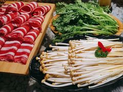 -慢丽江·云南野生菌土鸡锅(西山店)