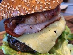 -Ribs & Burgers The Rocks