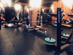 -GYMPLUS私教健身会馆(大悦城店)