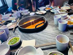 -热火朝天鲜切牛肉火锅(南强街巷店)