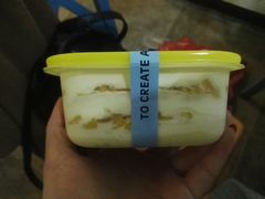 -蜜蜂小象·榴莲千层蛋糕(时代汇11栋店)