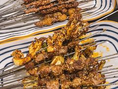 -许哥东北烧烤·铁丳烤串·宫后夹肉(繁花中心店)