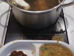 -百品聚旋转火锅(号外店)