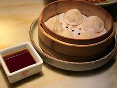 鸡汁杭州小笼包-虫二酒肆(美罗城店)