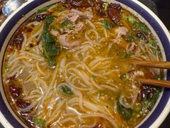 -云阿蛮云南生烫牛肉米线(奉贤路店)