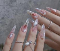 -悦指间美甲美睫