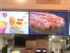 -麦当劳(轻轨曹杨路店)