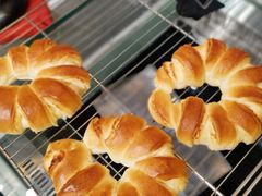 椰香奶酥包-沁屋面包店(人民东路店)