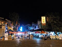 -巴陵广场