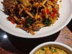 紫苏酸笋炒牛腱-桂小厨广西菜(桂林万象城店)