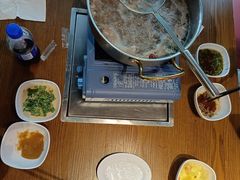 -牛满溢·自助潮汕鲜牛肉火锅(龙汇路店)