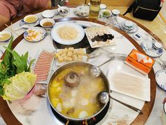 -朴小妹人参鸡汤火锅(长白山万达店)