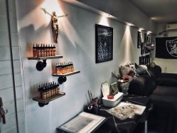 -SNOW TATTOO STUDIO