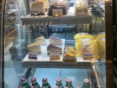 面包甜点陈列柜-DOUTOR德咖伦(吴江路店)