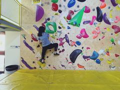 -问山MountQuest攀岩馆