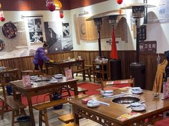-岳记兴隆·青城腊排铜火锅(融创店)