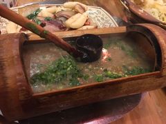 鸡杂绿豆粉-郑件洋芋饭庄