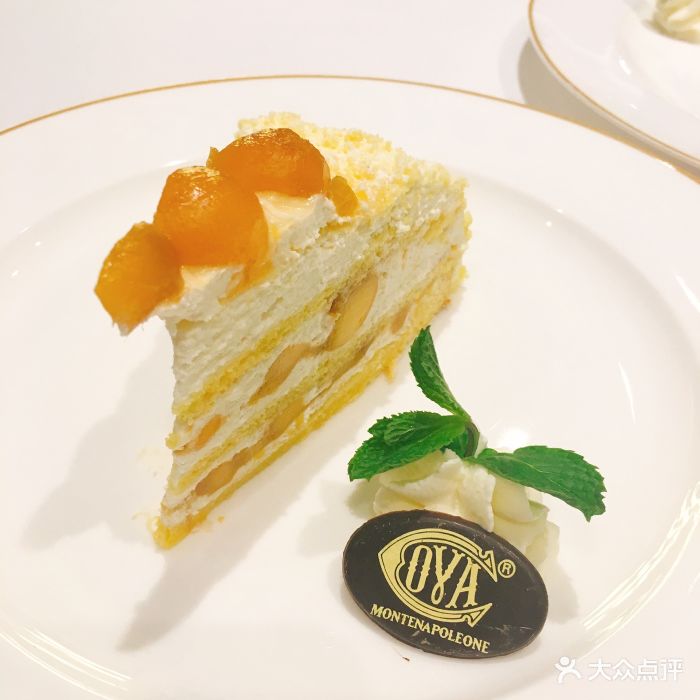 cova(上海k11艺术中心店)芒果蛋糕图片