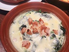 奶香鸡肉焗菠菜-萨莉亚意式餐厅(杭州滨江天街店)