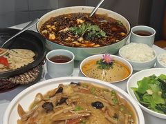 -江城小馆陕南妈妈菜·全球旅行餐厅(钟楼店)