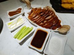 老镇烤鸭-老镇春饼(济宁万达店)