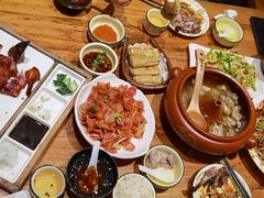 -老滇山寨•云南特色菜•地方菜•民族风情歌舞表演(金碧店)