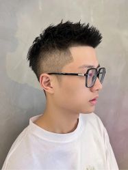 -尤司男士国潮理发馆