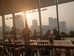 -半山书局(新世纪商城店)