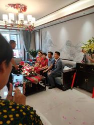 -欣薇婚纱(新源乐汇城店)