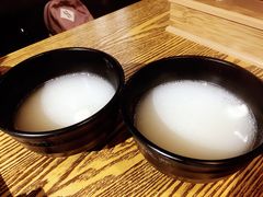 牛骨汤-吴草鸡爪오초닭발韩食堂(融恒盈嘉中心店)