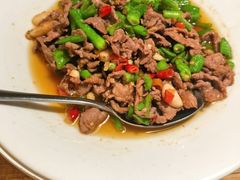 杭椒爆炒牛肉-新白鹿餐厅(龙游路总店·杭帮菜名店)